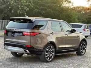 Land Rover Discovery 2018 Gold