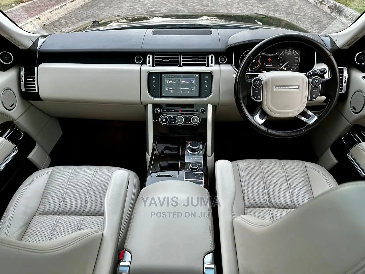 Land Rover Range Rover Vogue 2016 Black