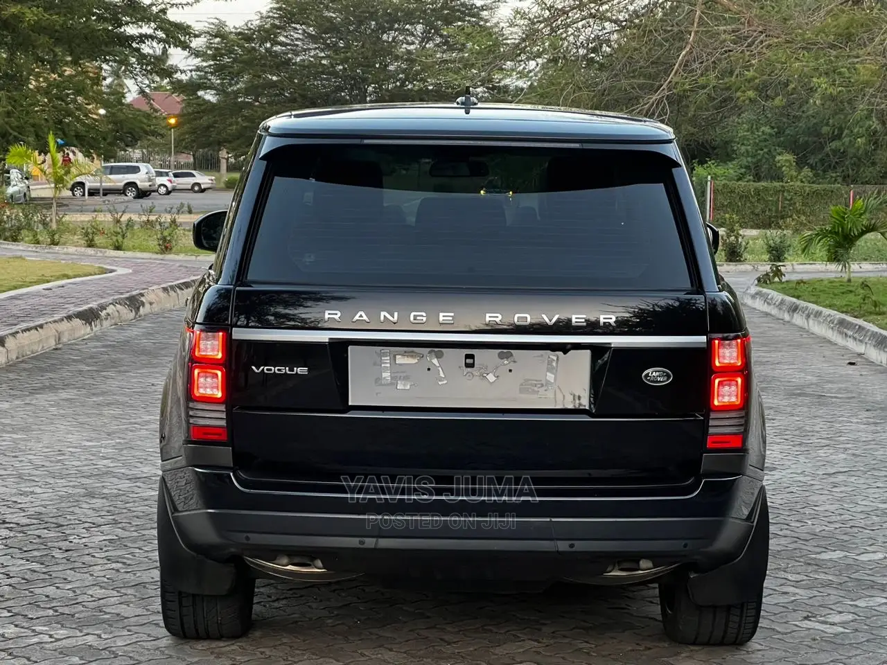 Land Rover Range Rover Vogue 2016 Black