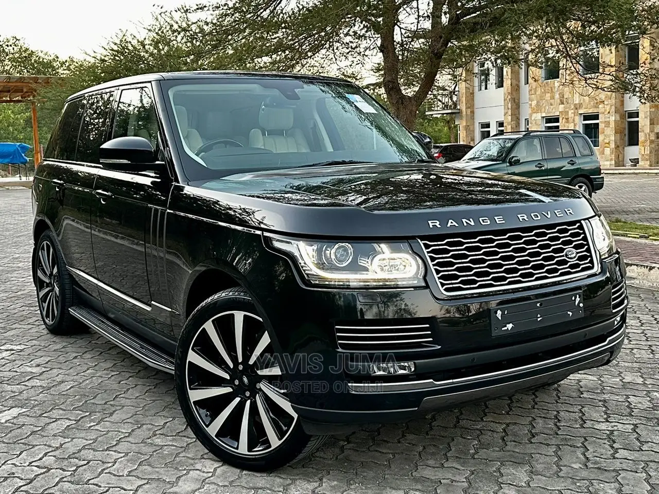 Land Rover Range Rover Vogue 2016 Black
