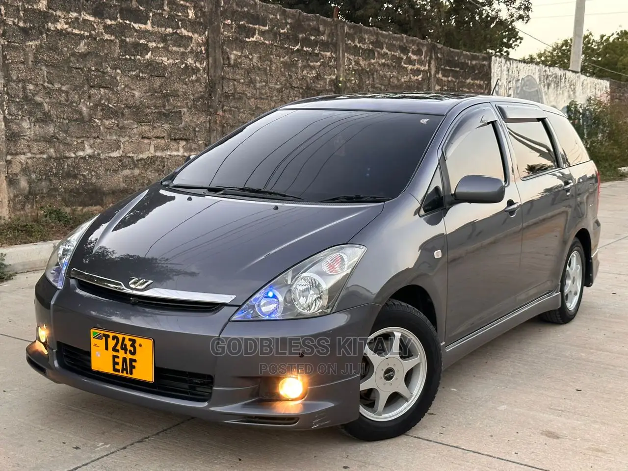 Toyota Wish 2004 Gray