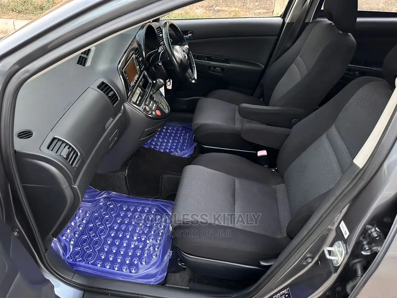 Toyota Wish 2004 Gray