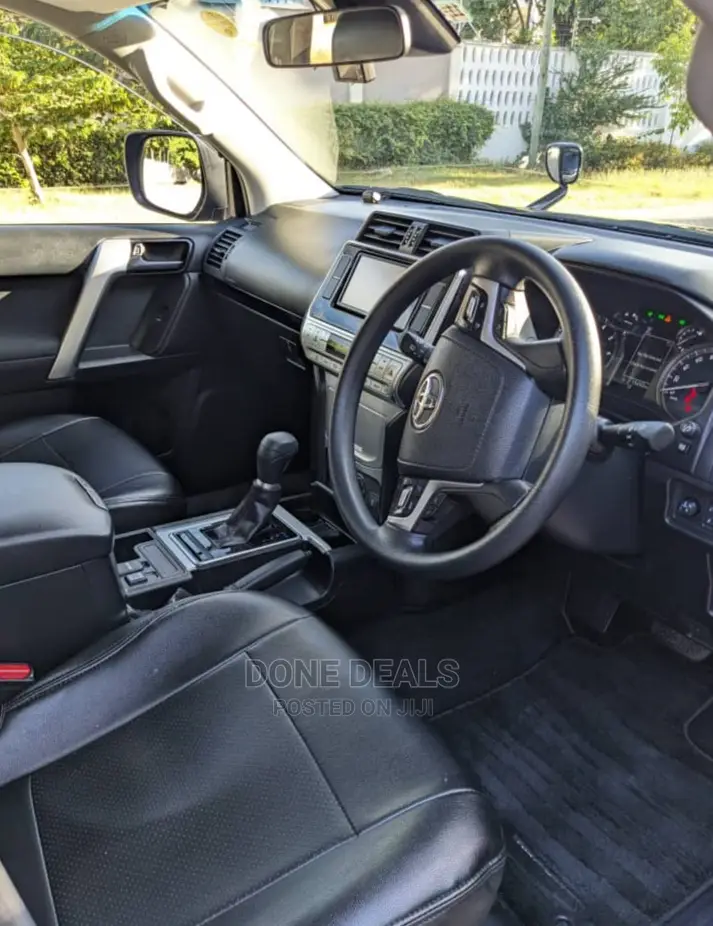 Toyota Land Cruiser Prado 2020 Gray