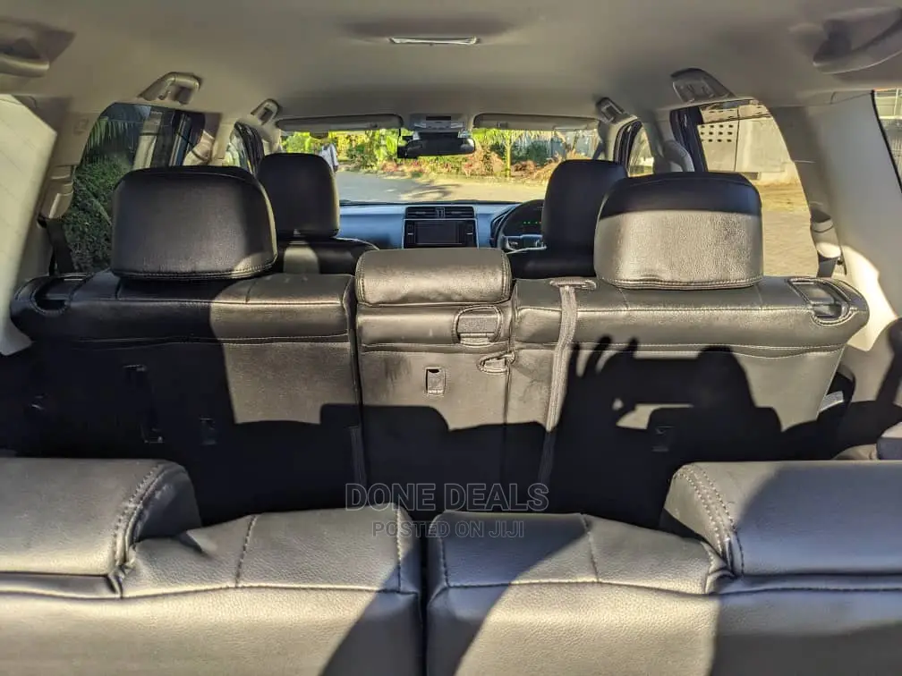 Toyota Land Cruiser Prado 2020 Gray
