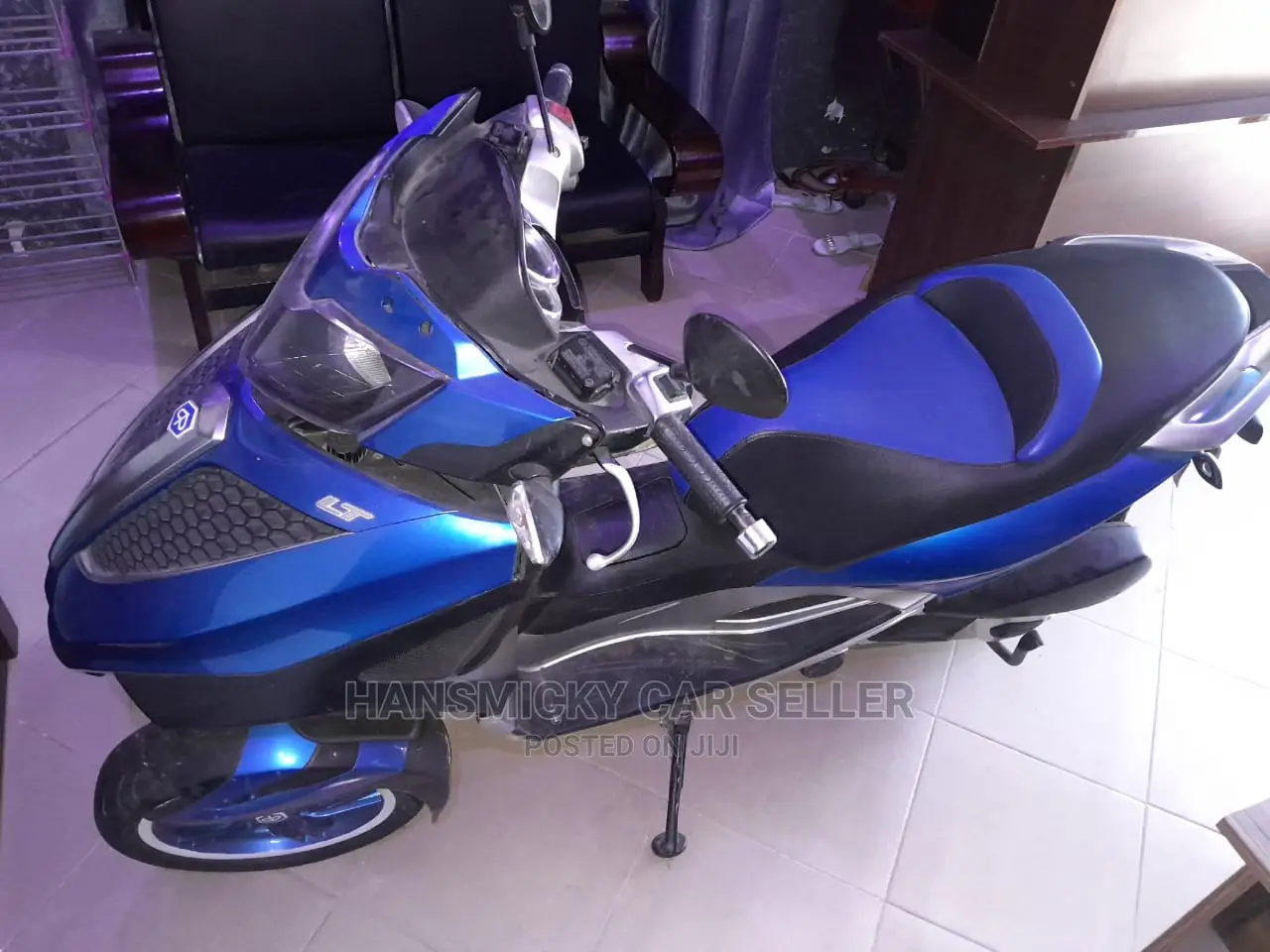Bajaj 2018 Blue