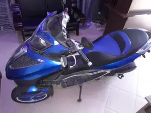 Bajaj 2018 Blue