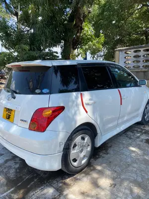 Toyota IST 2005 White