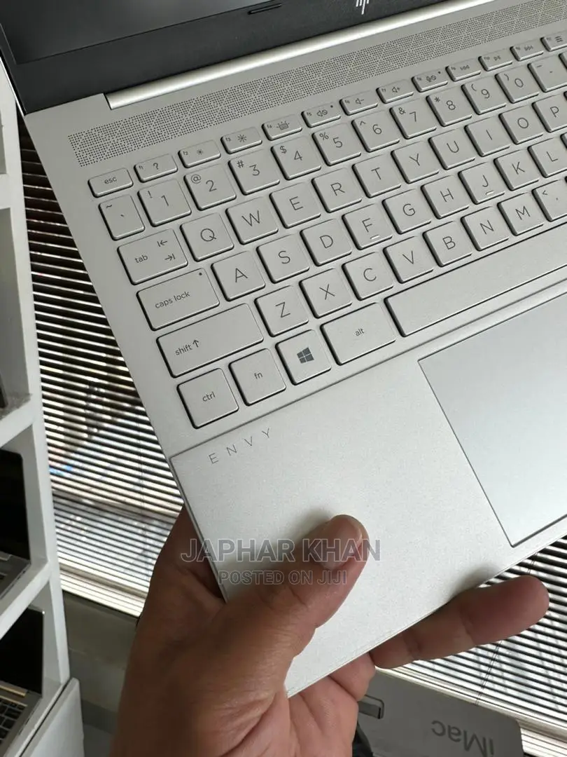 New Laptop HP Envy 14 16GB Intel Core I5 SSD 512GB
