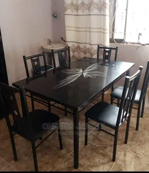 Dinning Table and Chairs Full