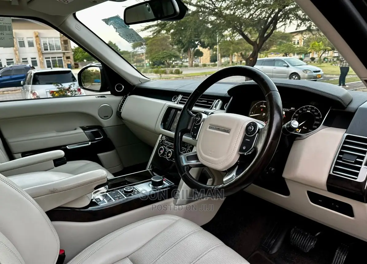 Land Rover Range Rover Vogue 2016 Black