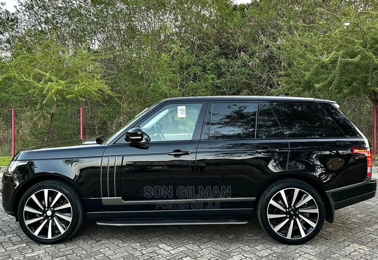 Land Rover Range Rover Vogue 2016 Black