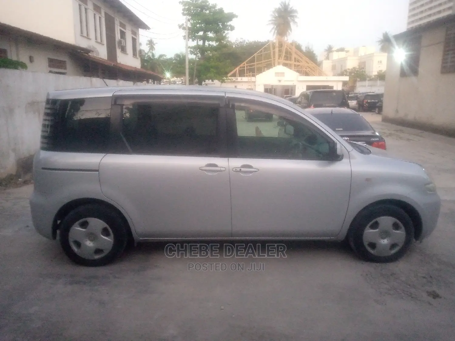 Toyota Sienta 1.5 AWD 2004 Silver