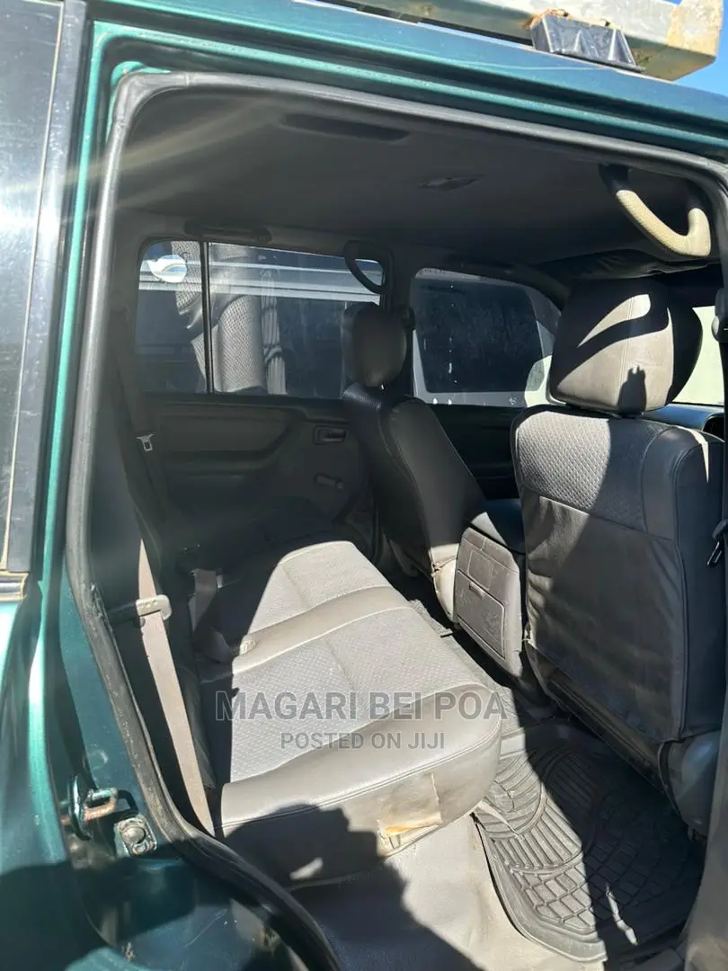 Toyota Land Cruiser 2005 Green