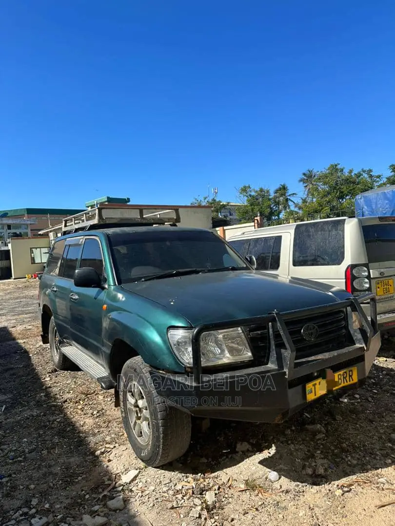 Toyota Land Cruiser 2005 Green