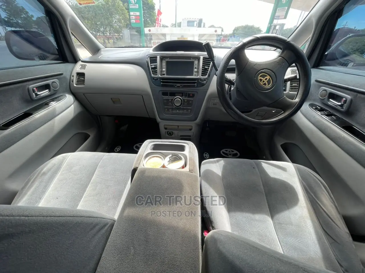 Toyota Nadia 2.0 135hp FWD 2003 White