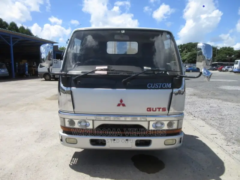 Mitsubishi Truck