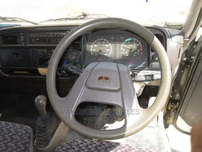Mitsubishi Truck