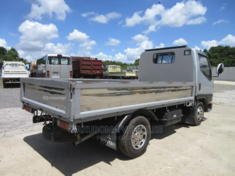 Mitsubishi Truck