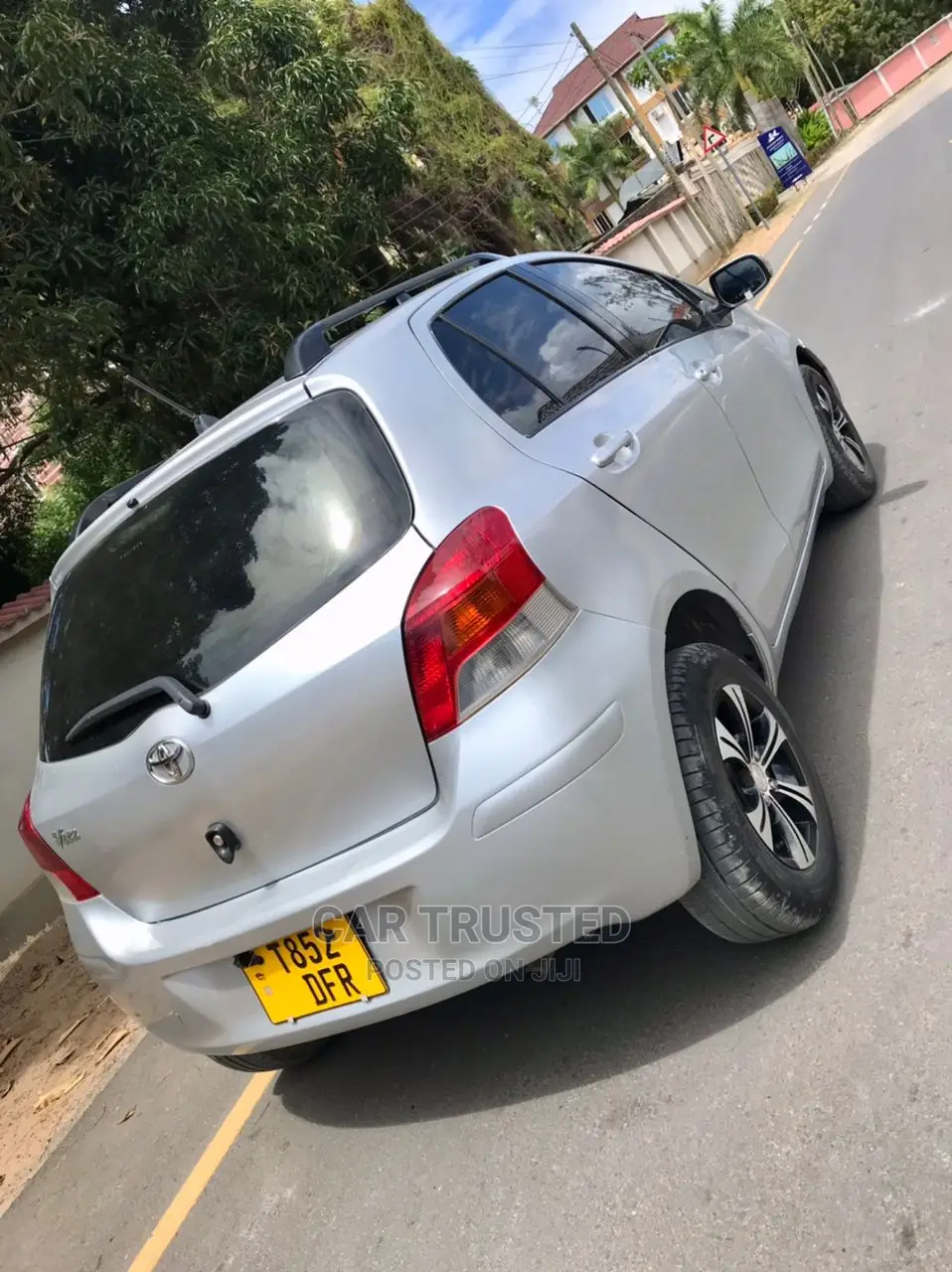 Toyota Vitz 1.3 AWD 5dr 2005 Silver