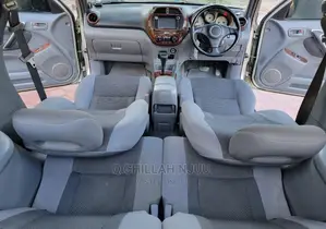 Toyota RAV4 2004 Silver