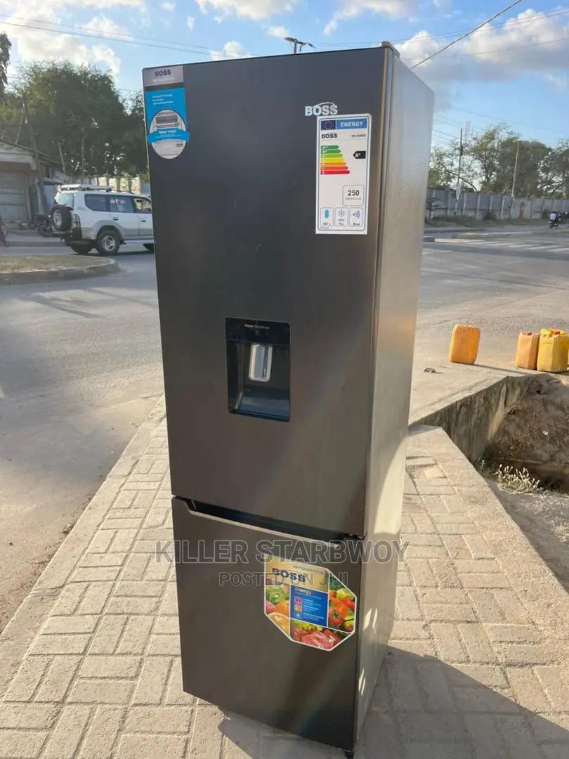 Fridge Kubwa Ina Water Dispenser