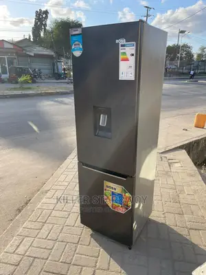 Fridge Kubwa Ina Water Dispenser