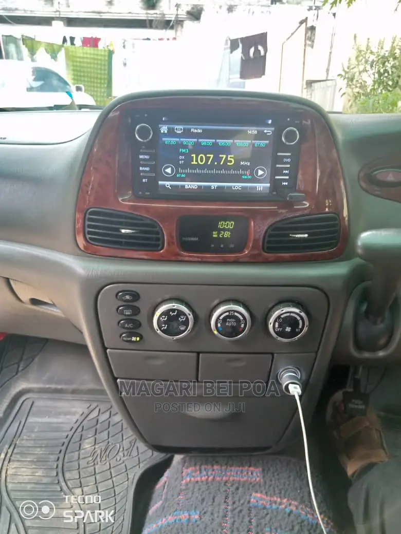 Toyota Noah 2008 White