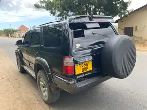 Toyota Hilux Surf 3.0DT 2002 Black