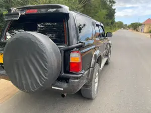 Toyota Hilux Surf 3.0DT 2002 Black