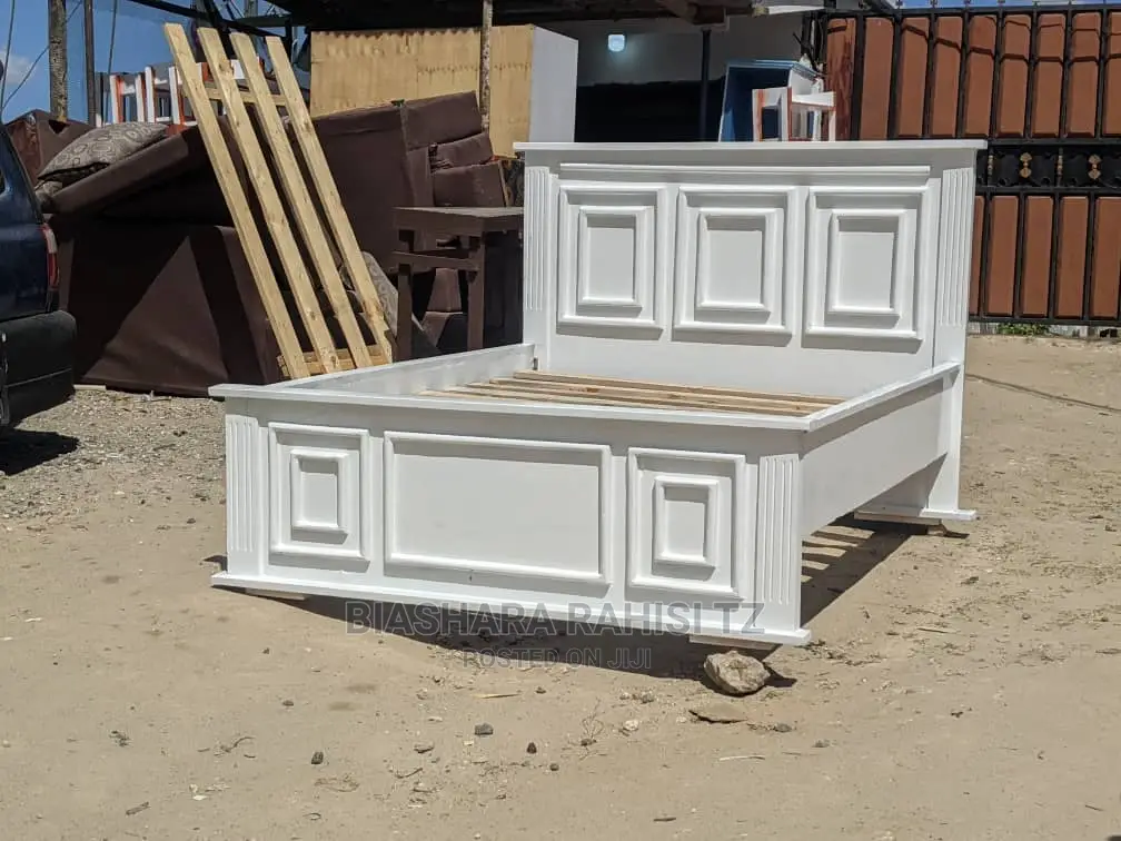 Kitanda Mbao Ngumu 5 Kwa 6