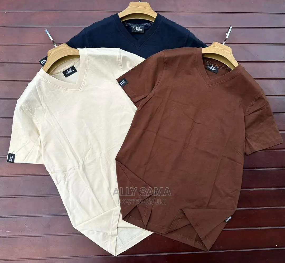 Unkut T-Shirt v Cotton  Plain