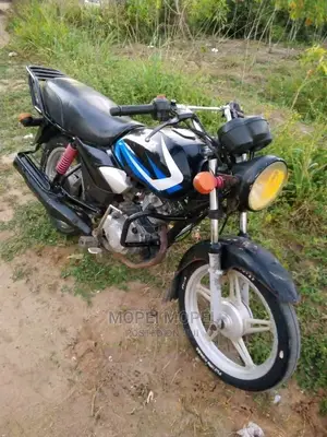 TVS HLX 125 2017 Blue