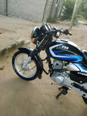 TVS HLX 125 2021 Black