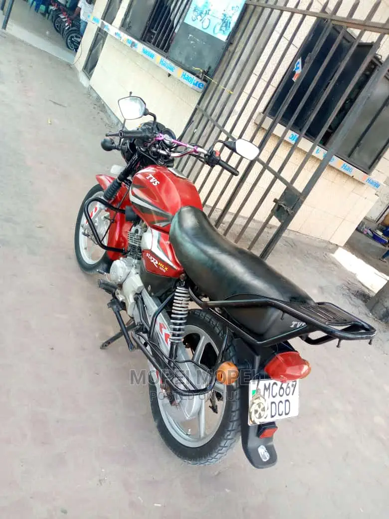TVS HLX 125 2021 Red