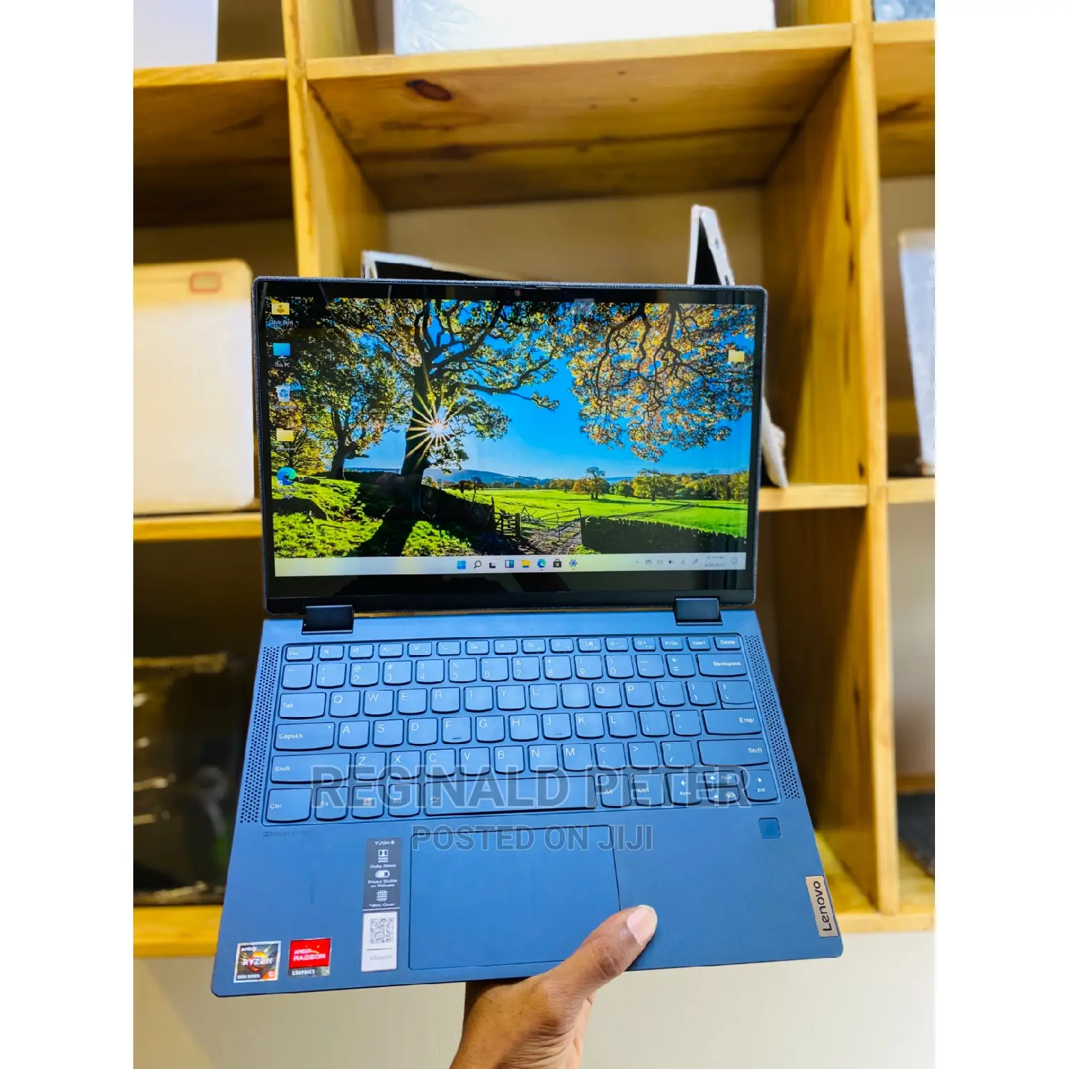 Laptop Lenovo Yoga 330 8GB AMD Ryzen SSD 640GB