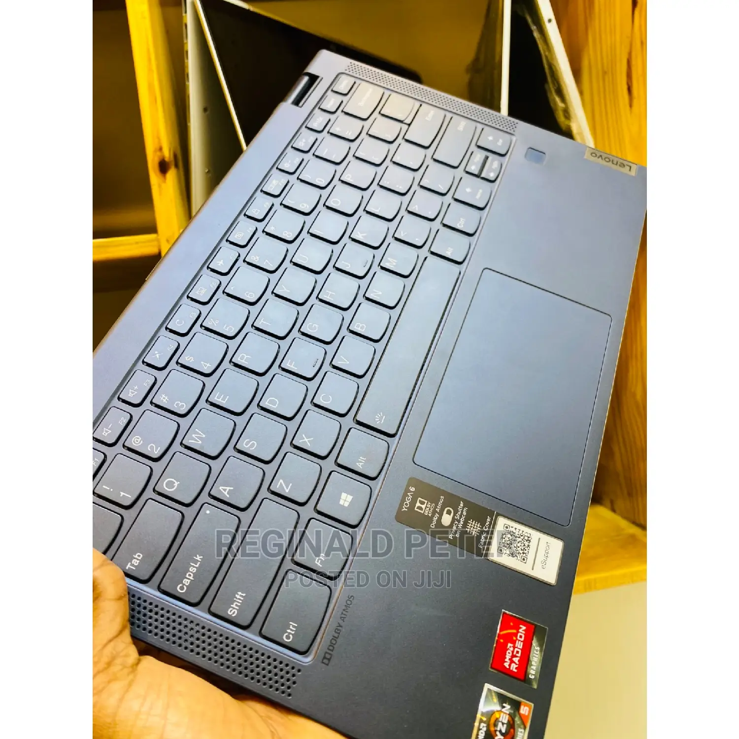 Laptop Lenovo Yoga 330 8GB AMD Ryzen SSD 640GB