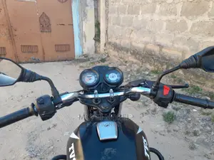 TVS HLX 125 2021 Black