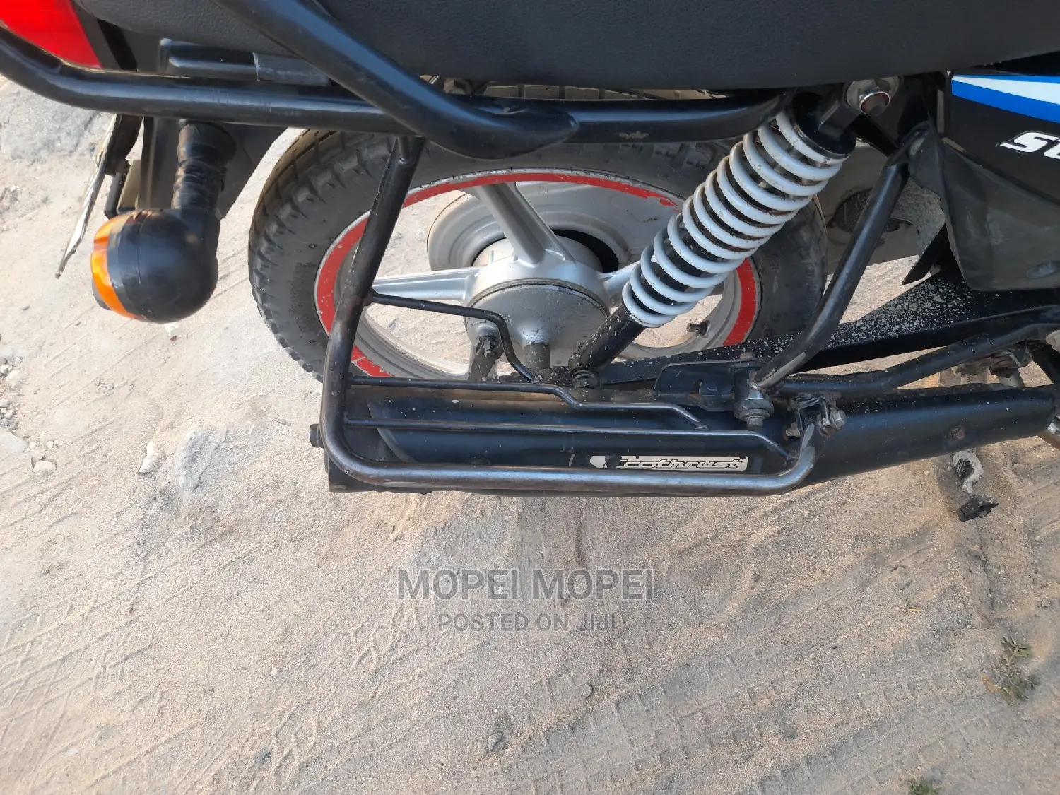 TVS HLX 125 2021 Black