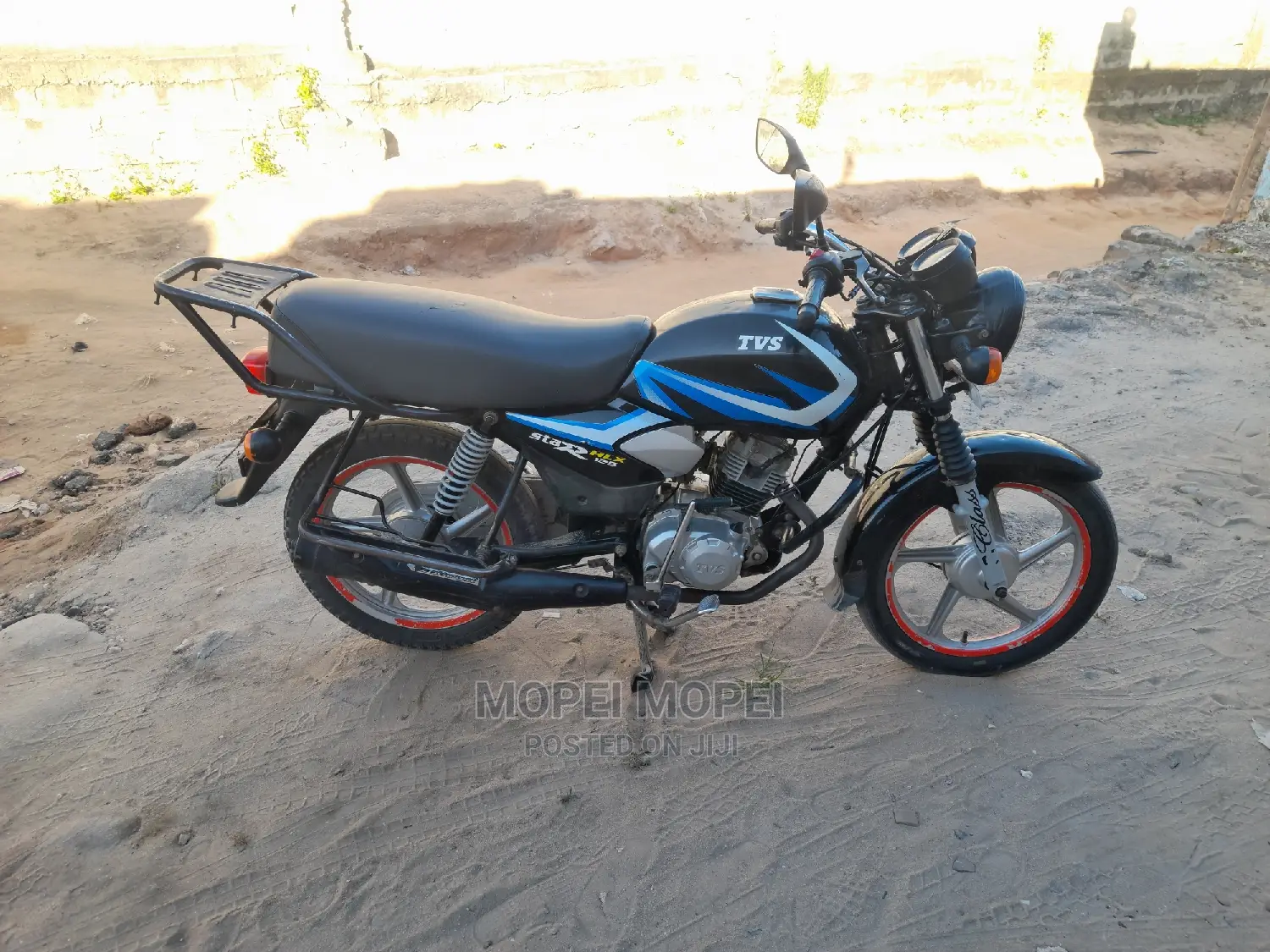 TVS HLX 125 2021 Black