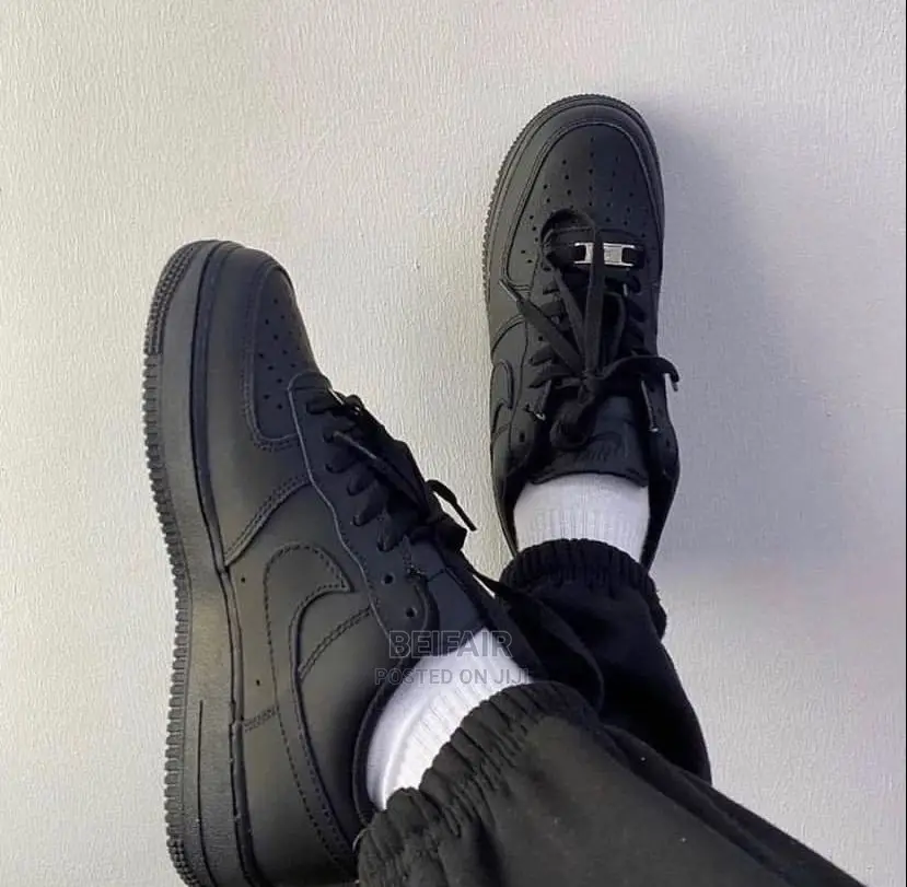 Black Air Force One Sneakers | Raba Za Nike Air Force One