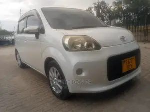 Toyota Porte 1.5 AWD 2014 White