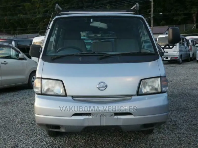Nissan Vanette 2004 Silver