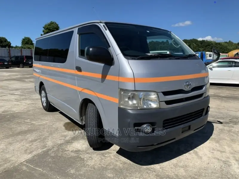 Toyota HiAce 2008 Silver