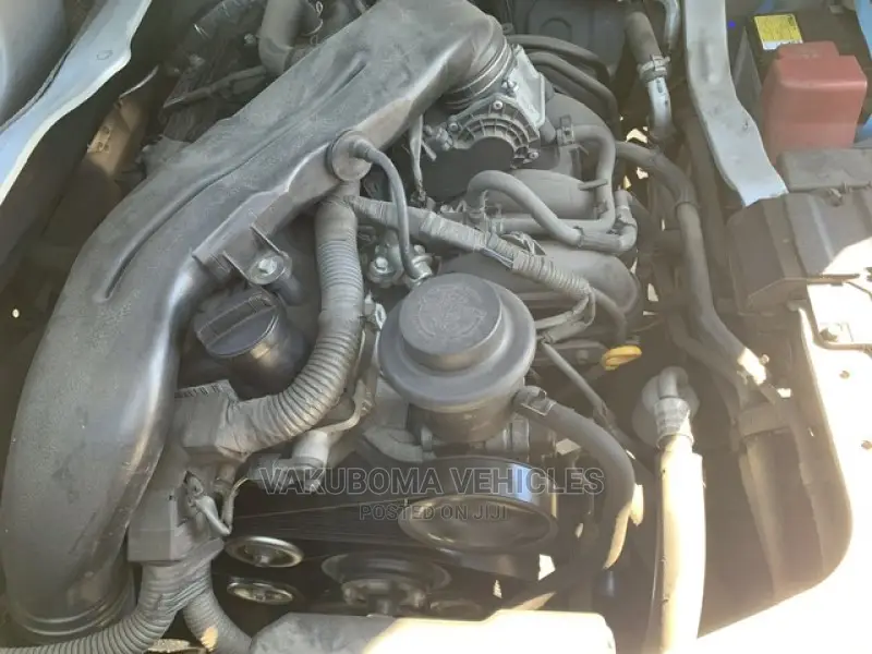 Toyota HiAce 2008 Silver