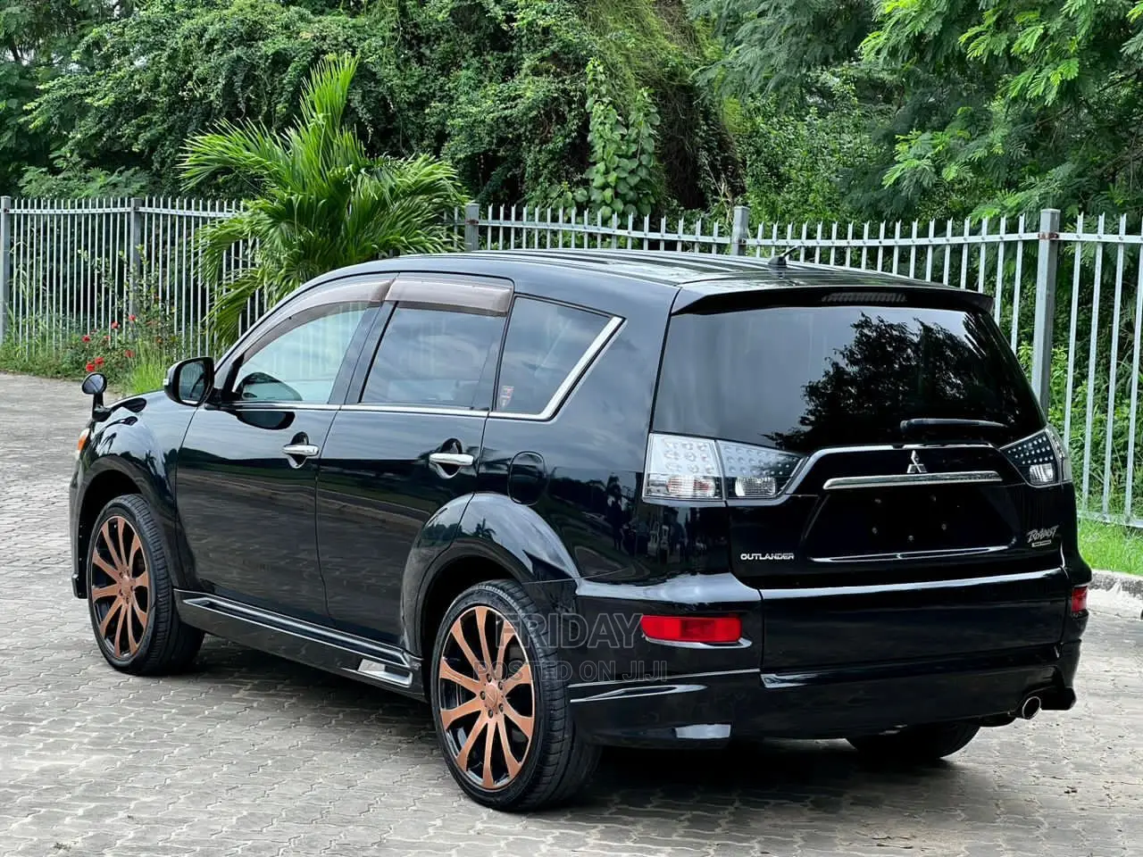 Mitsubishi Outlander 2010 Black