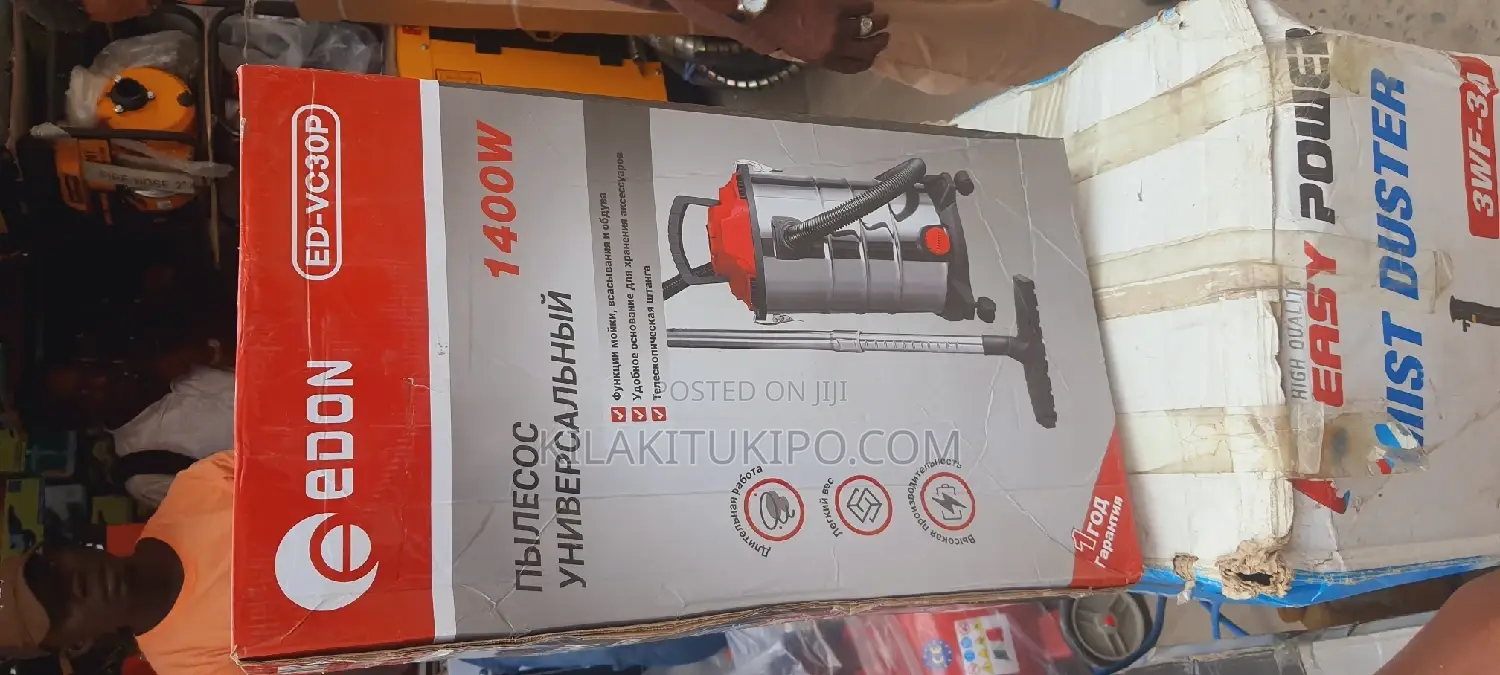 Vacuum Cleaner Wet and Dry