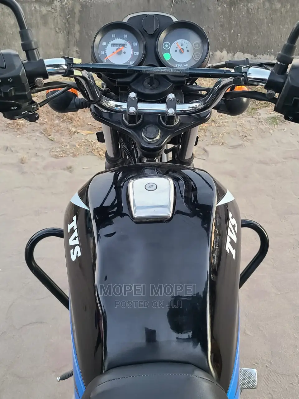 TVS HLX 125 2022 Black