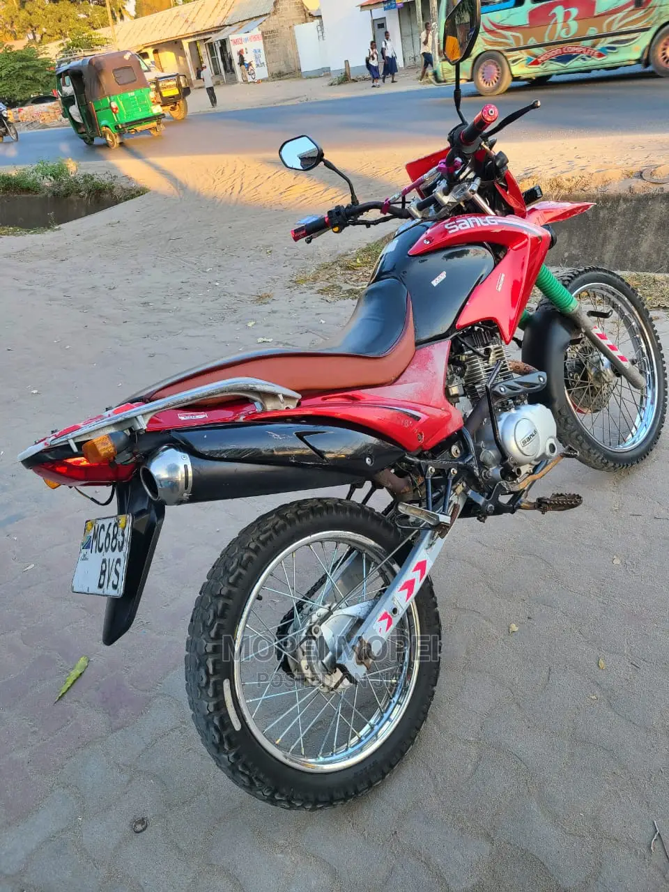 SanLG SL200ZH 2020 Red