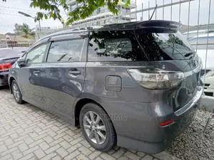 Toyota Wish 2012 Gray