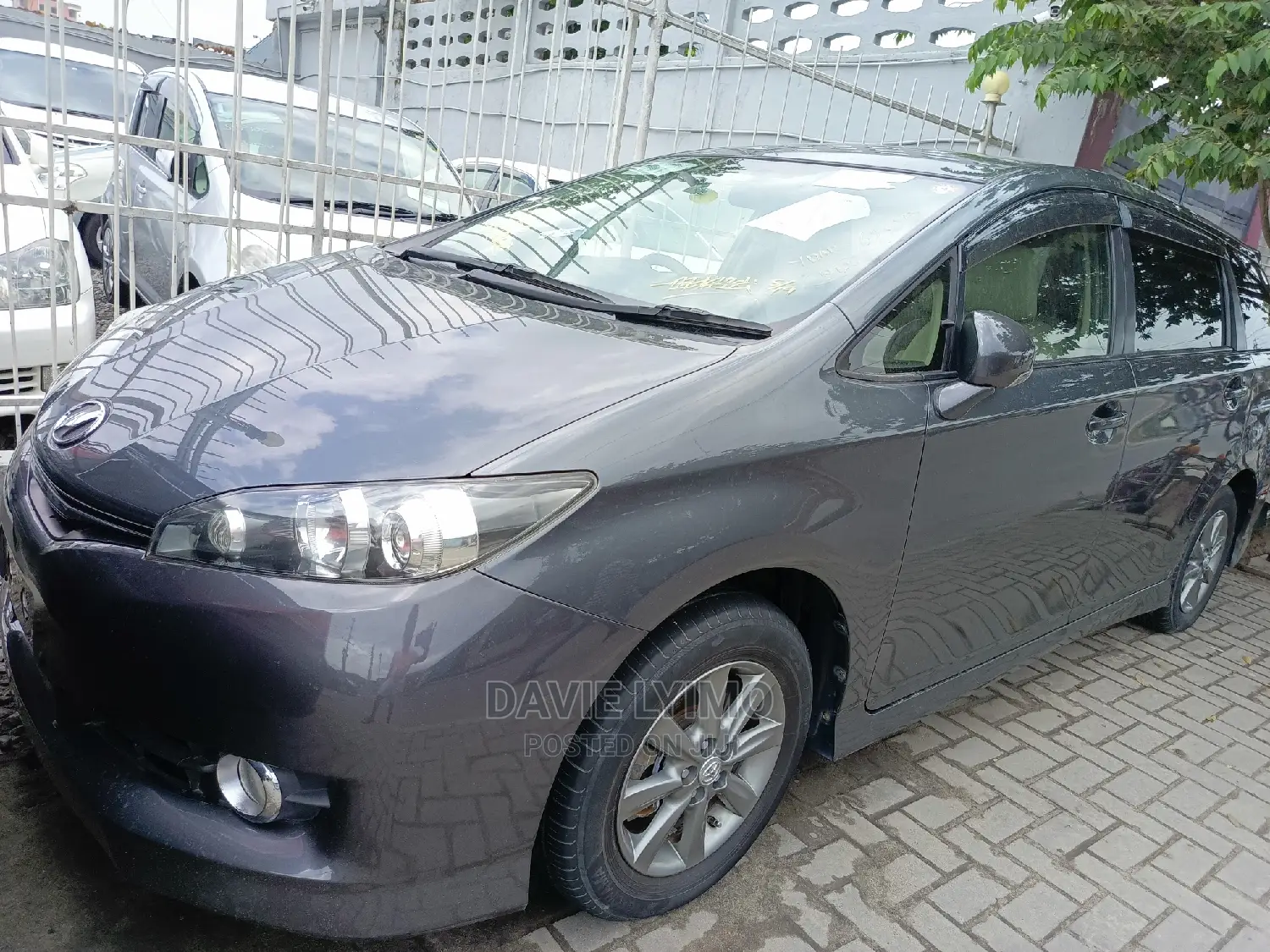 Toyota Wish 2012 Gray
